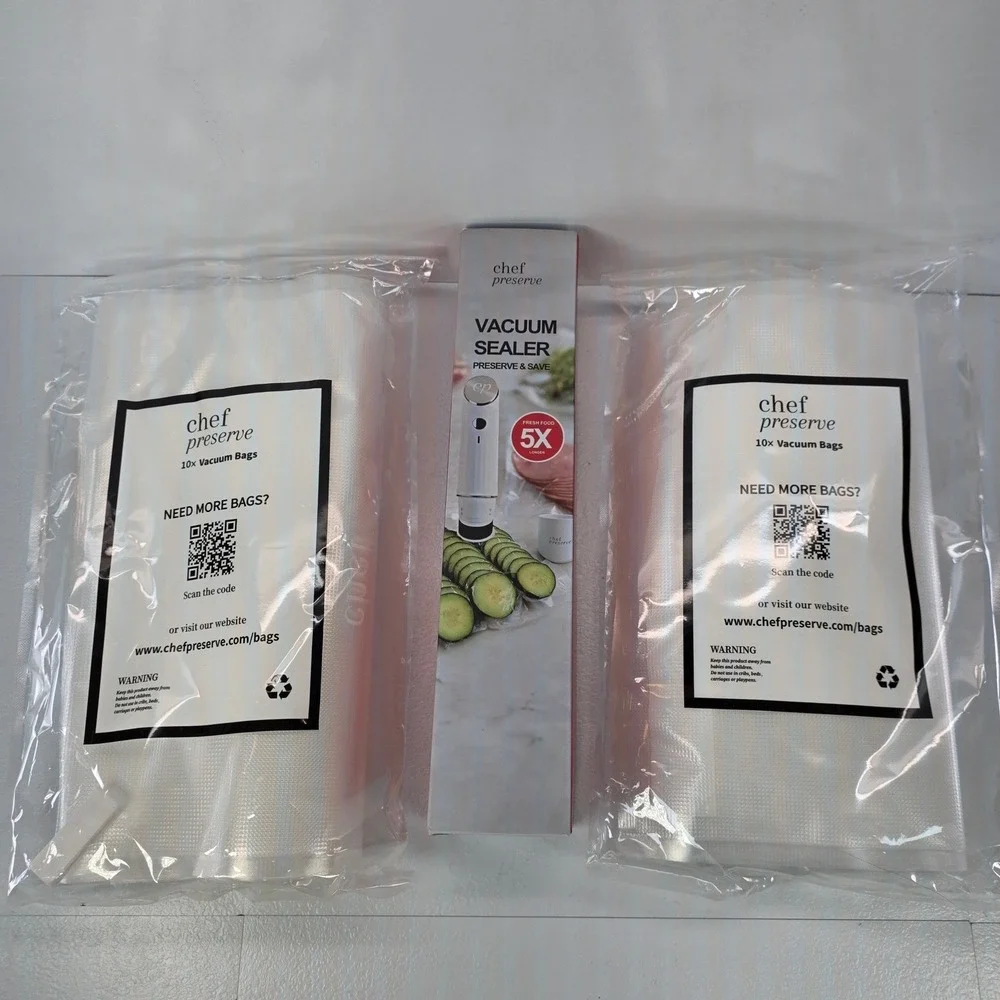 Chef Preserve Handheld Vacuum Sealer Starter Kit with 20 Bags White Cordless USB